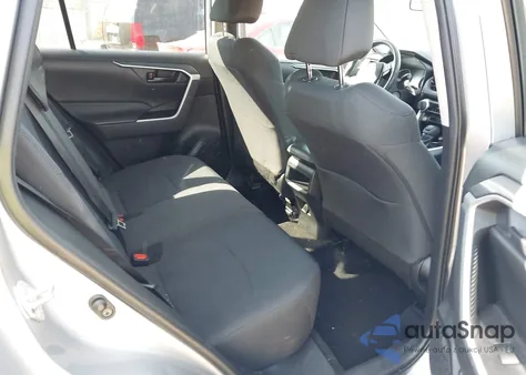 2021 Toyota Rav4 Le z USA, uszkodzony, nr VIN 2T3F1RFV5MC236418